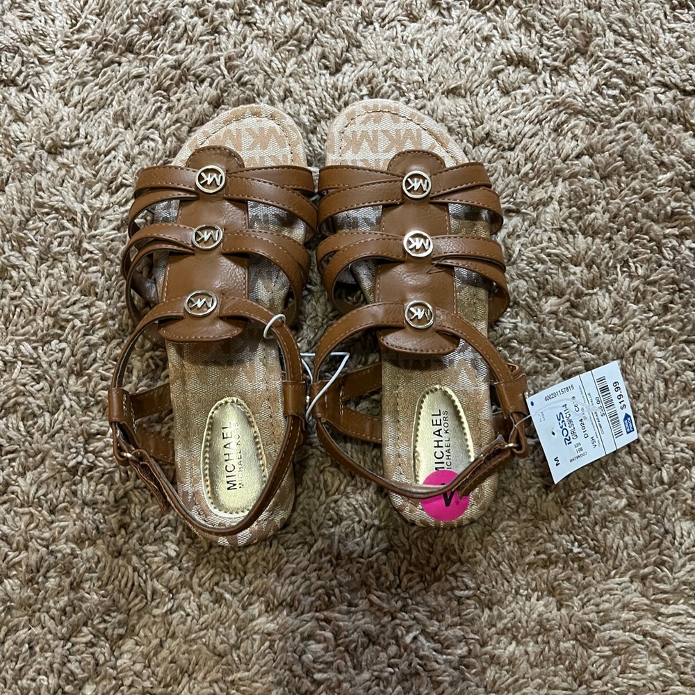 Michel kors sandels